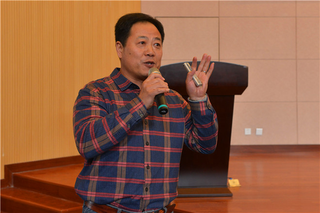 江南大学校友会秘书长、社会资源处处长林云鉴发言