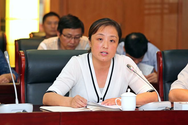 国际教育学院党委书记高雪梅同志发言