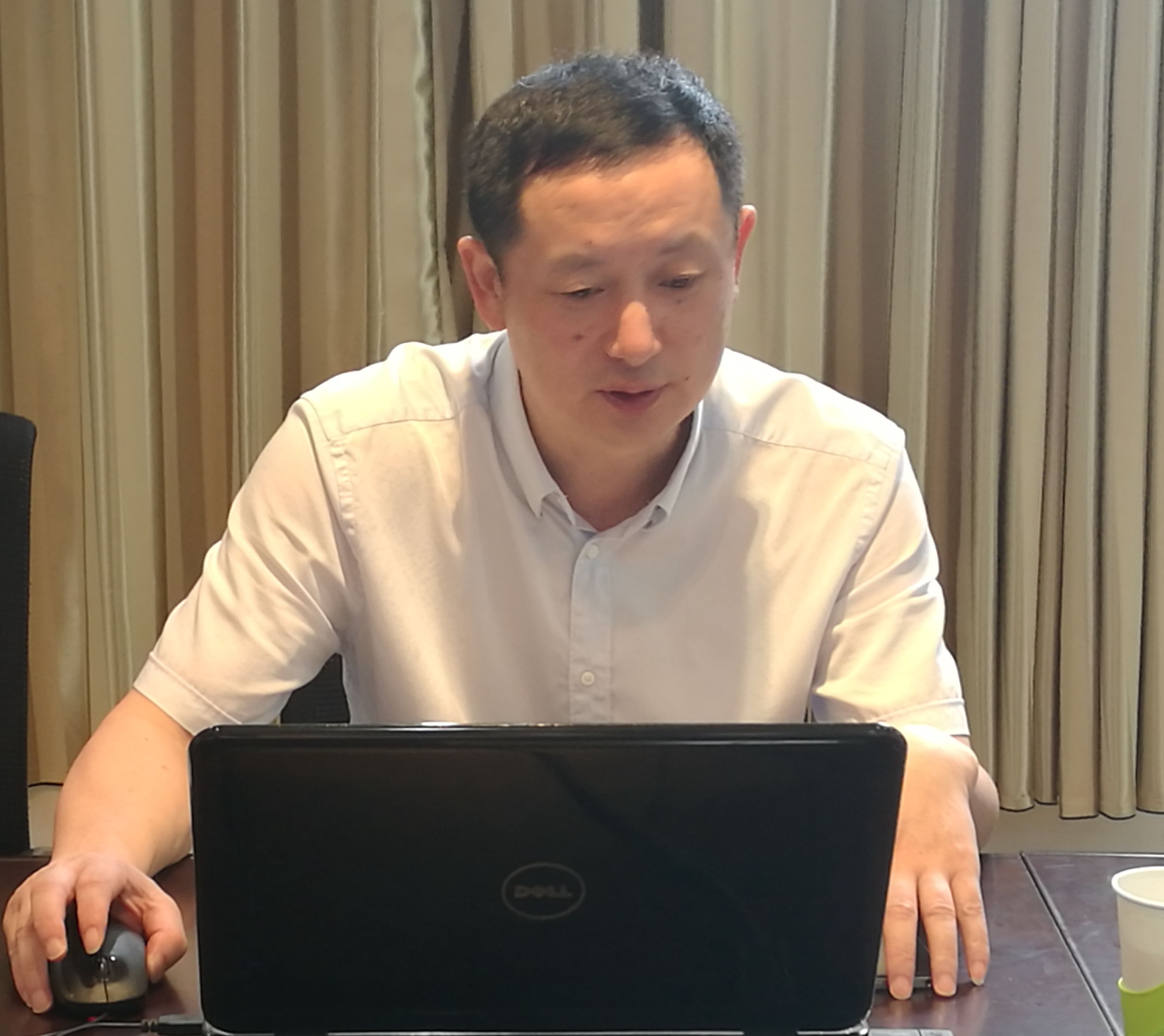 陈国庆院长做介绍