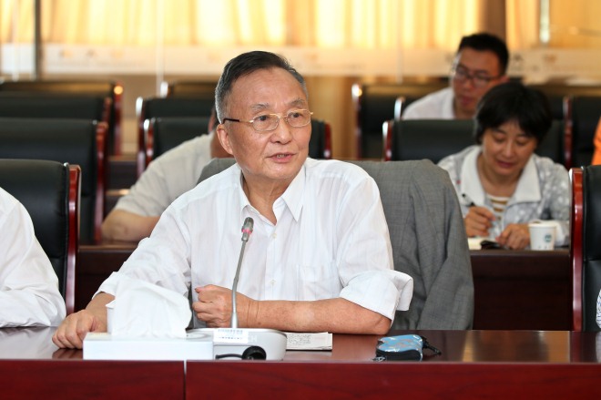 原校党委书记简大钧同志作专题辅导