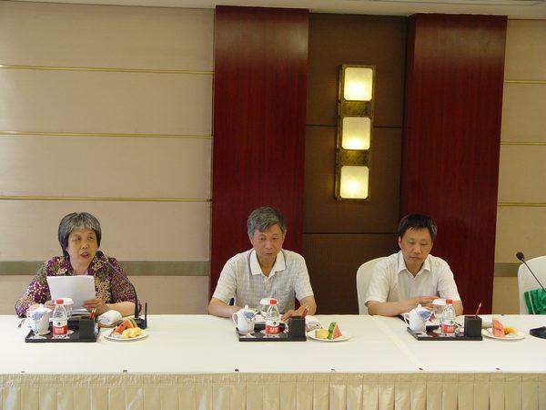 党团共建形式不拘一格 老少携手内容不断深化——2012年校关工委顾问、主任、副主任工作研讨会召开
