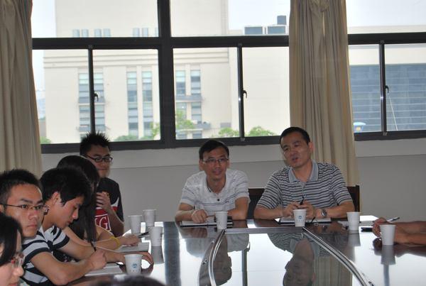 教务处召开2011届毕业生代表座谈会