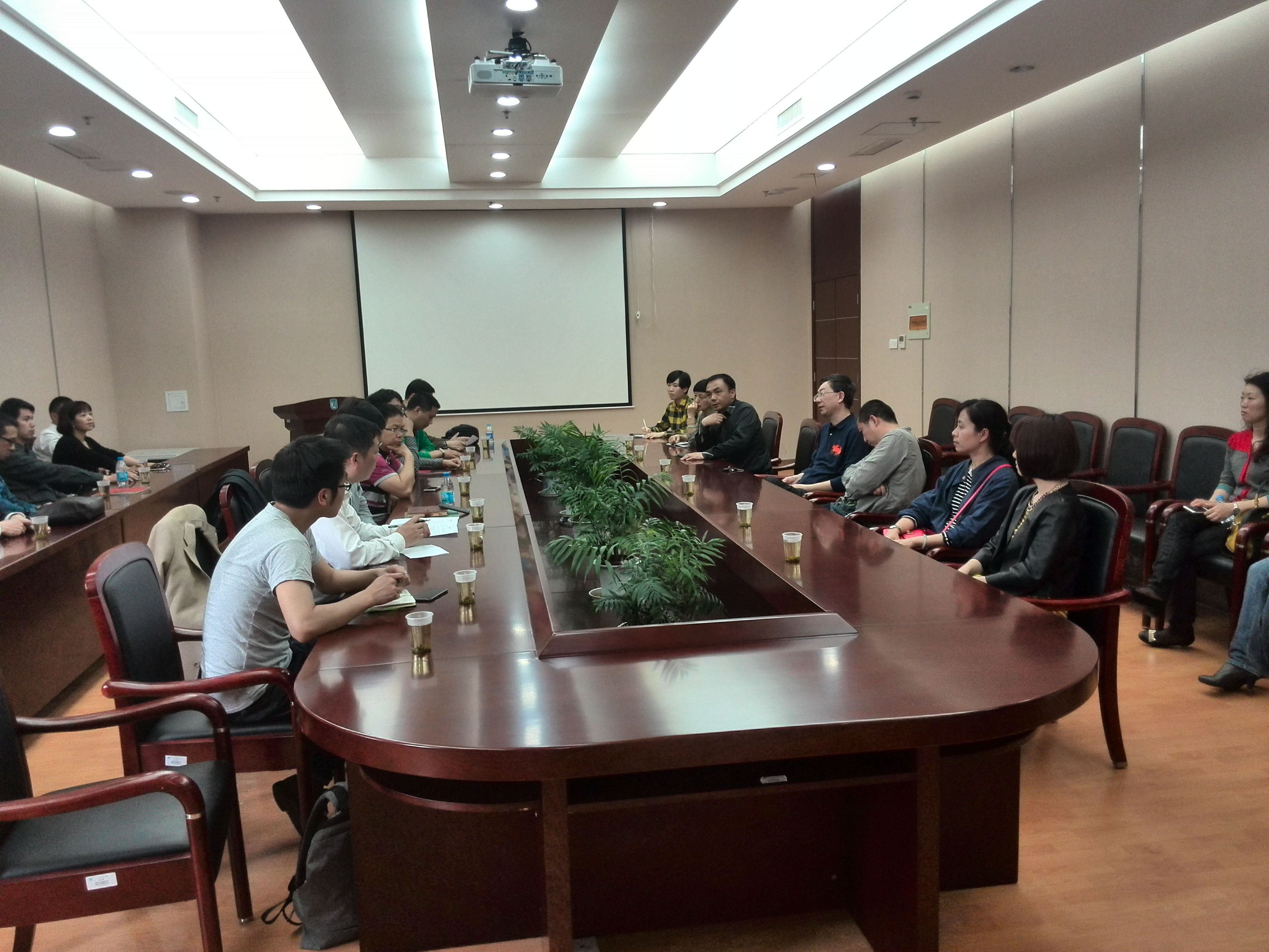 纺服学院科技对接会现场