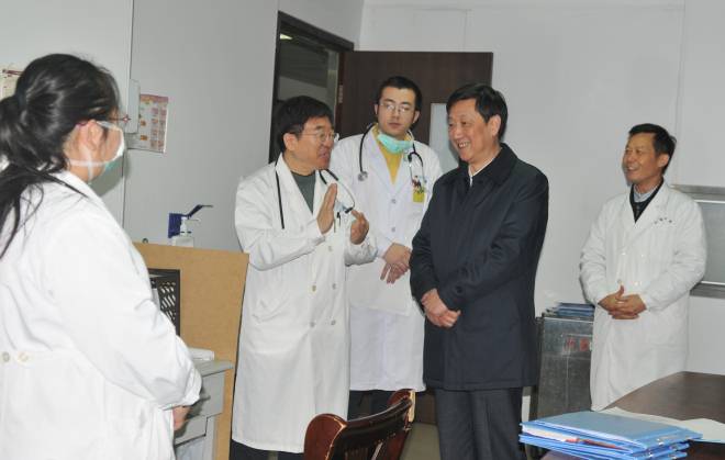 朱拓书记在附属医院呼吸内科
