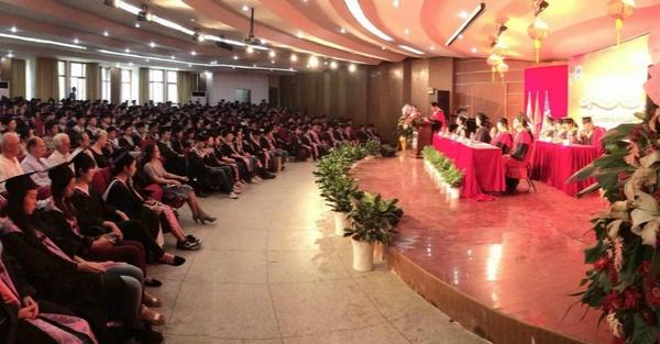 北美学院2014届毕业典礼暨学士学位授予仪式