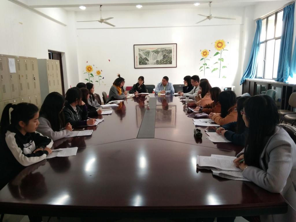 长征精神理论学习会现场