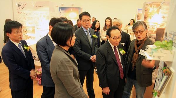 仁济大学及设计学院领导参观展览