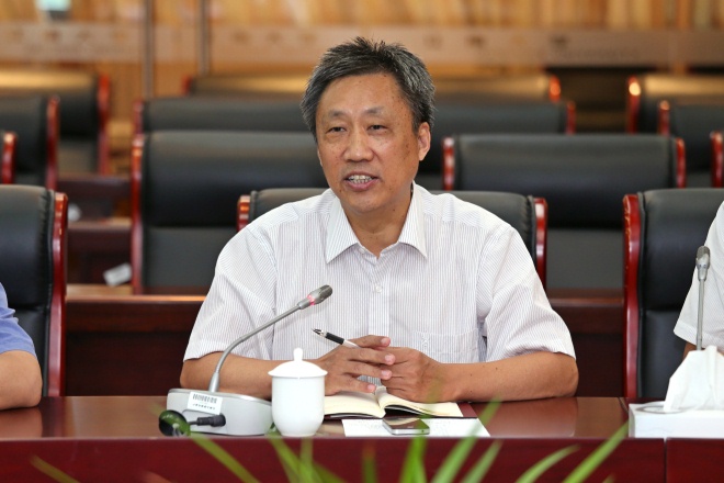 校党委副书记、纪委书记周小浦交流发言