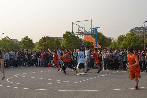 2013年江南大学学生篮球赛举行
