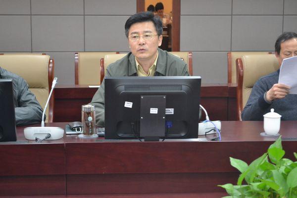 校党委副书记、副校长符惠明主持会议并讲话