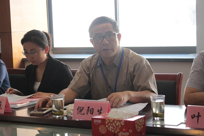 中国纺织服装教育学会会长倪阳生讲话