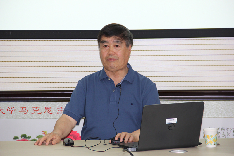 陈占安教授做报告