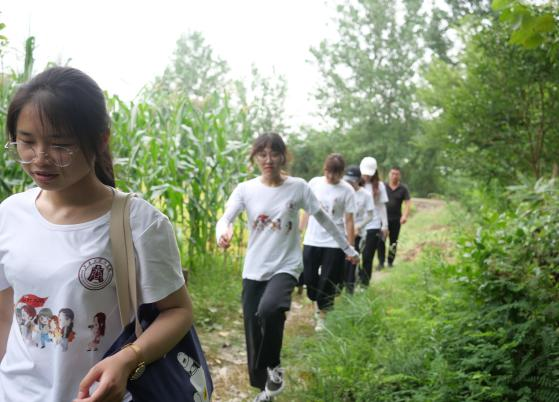 江南大学小村大雅团队赴白塔村开展生态旅游调研