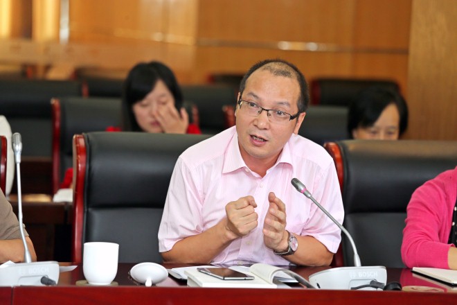 马克思主义学院副院长章兴鸣发言