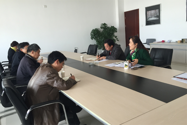 曹瑛汇报学院党风廉政工作