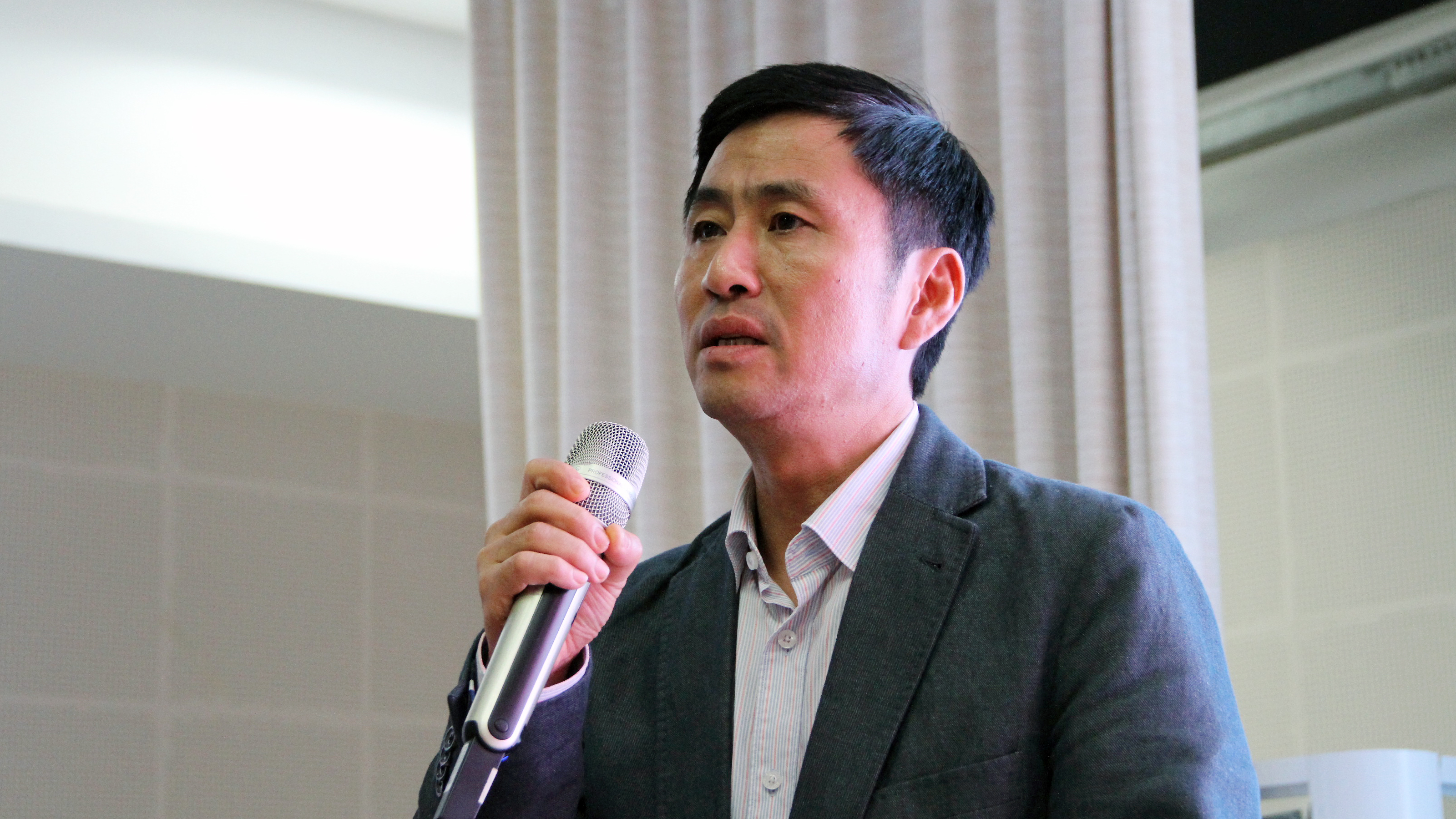 校党委常委、组织部部长戴月波老师做总结讲话
