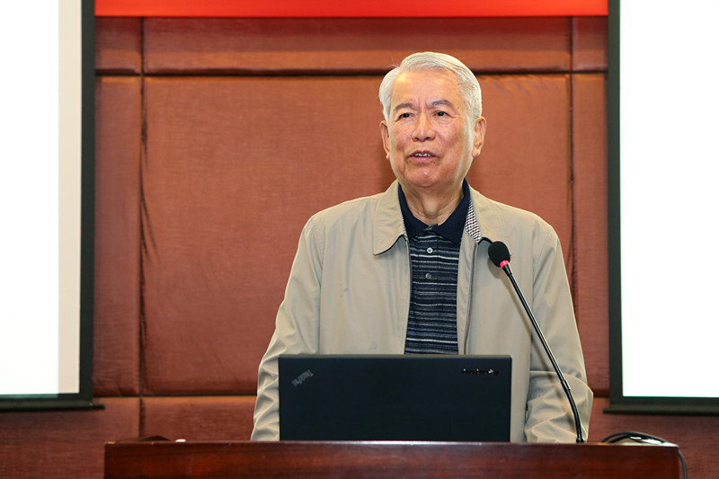 中国工程院院士陈克复先生作大会报告