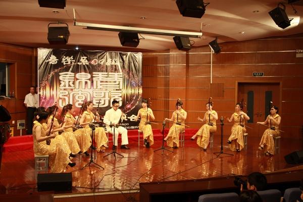 二胡演奏
