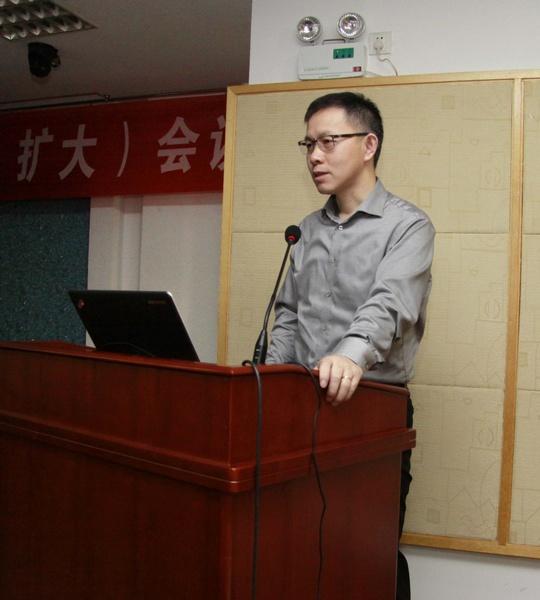 辛向阳院长作题为“设计学院研究生教育改革思考”的交流发言