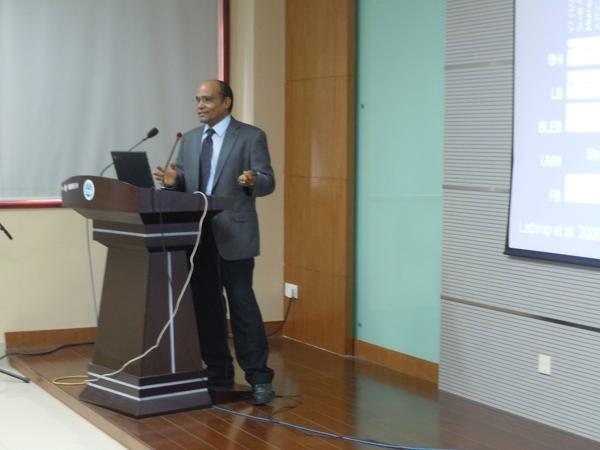 美国普渡大学Arun K.Bhunia教授学术讲座在食品学院举行