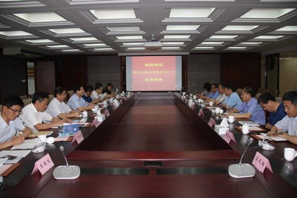 青岛大学王安民校长一行来访我校