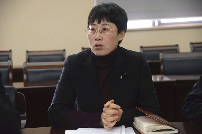 李佳敏书记主持会议