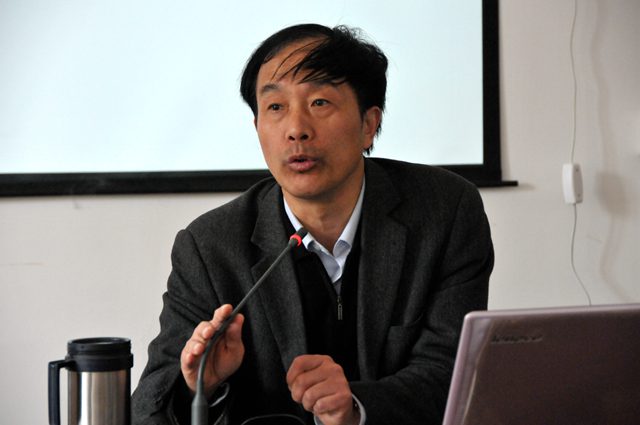 金征宇副校长作报告