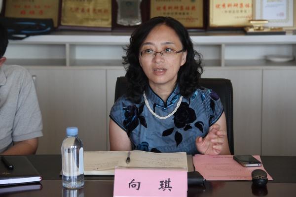 食品学院党委书记向琪讲话