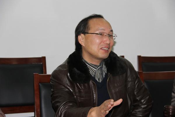 陈明清院长向公司代表介绍学院基本情况