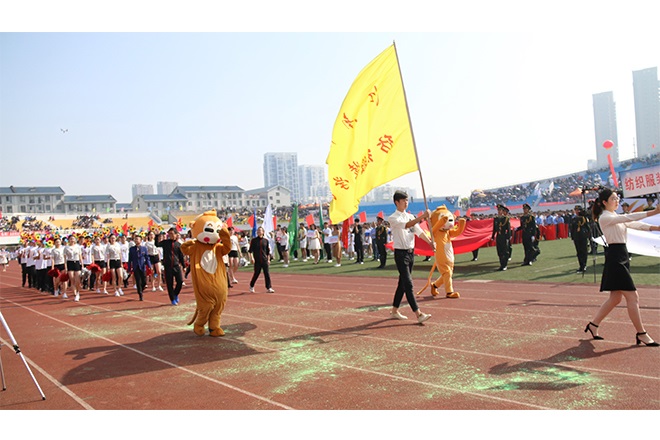 纺服学院开幕式方阵