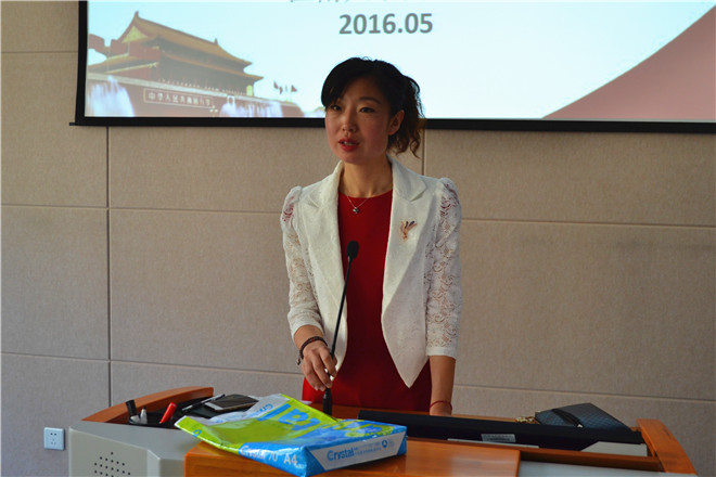 院党委副书记窦新华解读《商学院开展“两学一做”学习教育实施方案》