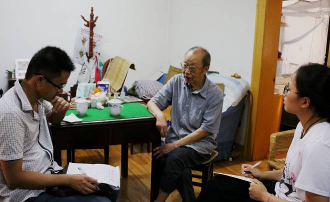 采访我校退休教师、抗战老兵何宗循