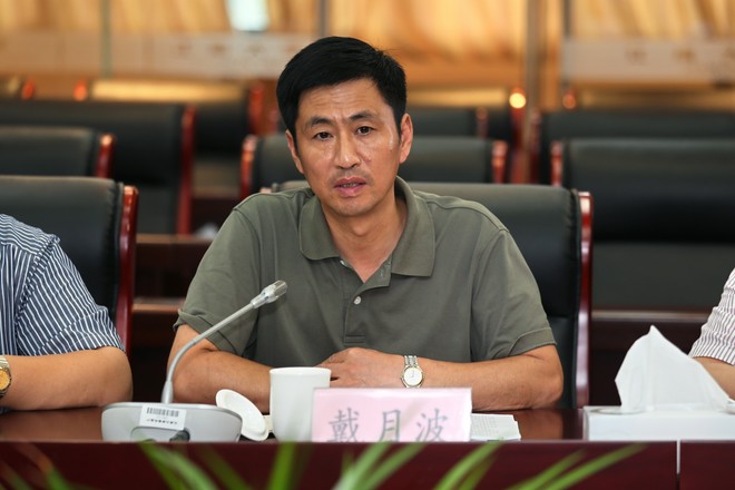 校党委常委、组织部长戴月波发言