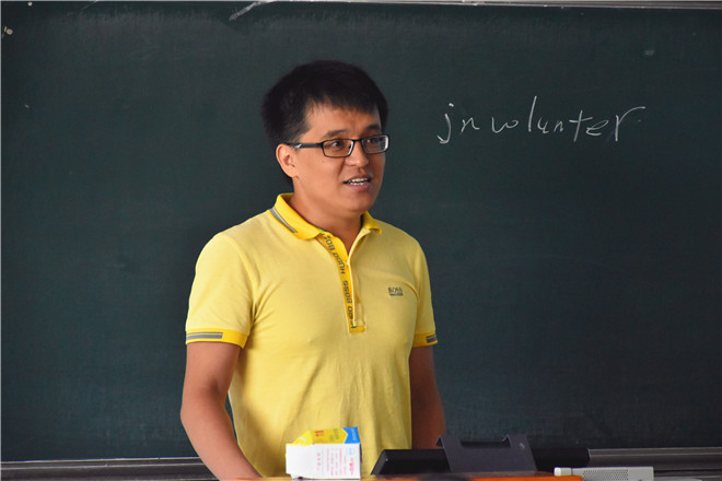 特邀嘉宾江南大学马克思主义学院副教授唐忠宝老师