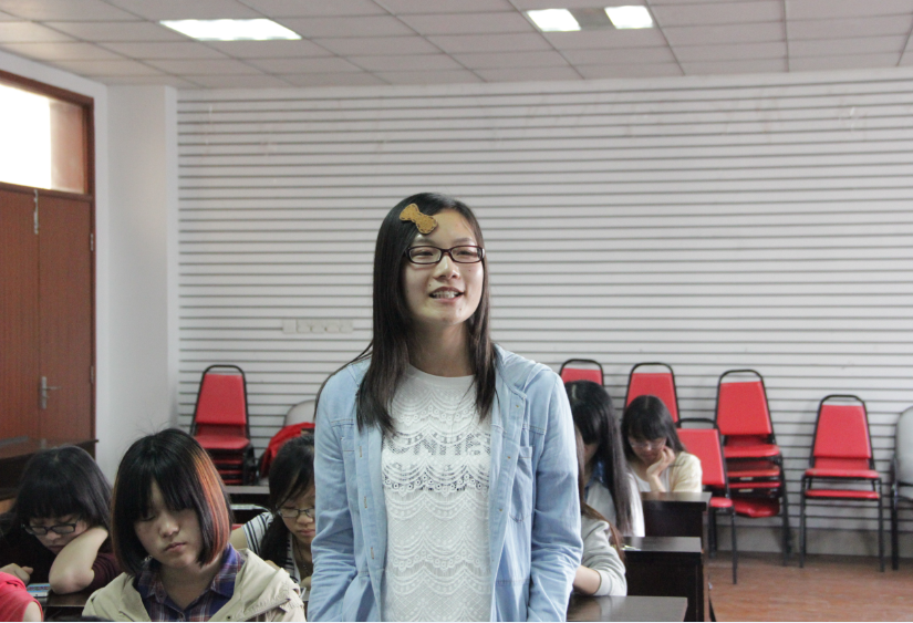 学生向企业代表提问