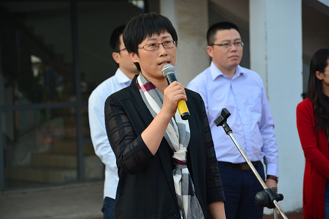 商学院李佳敏书记发表讲话