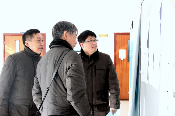 娄书记一行查看学院近期工作情况