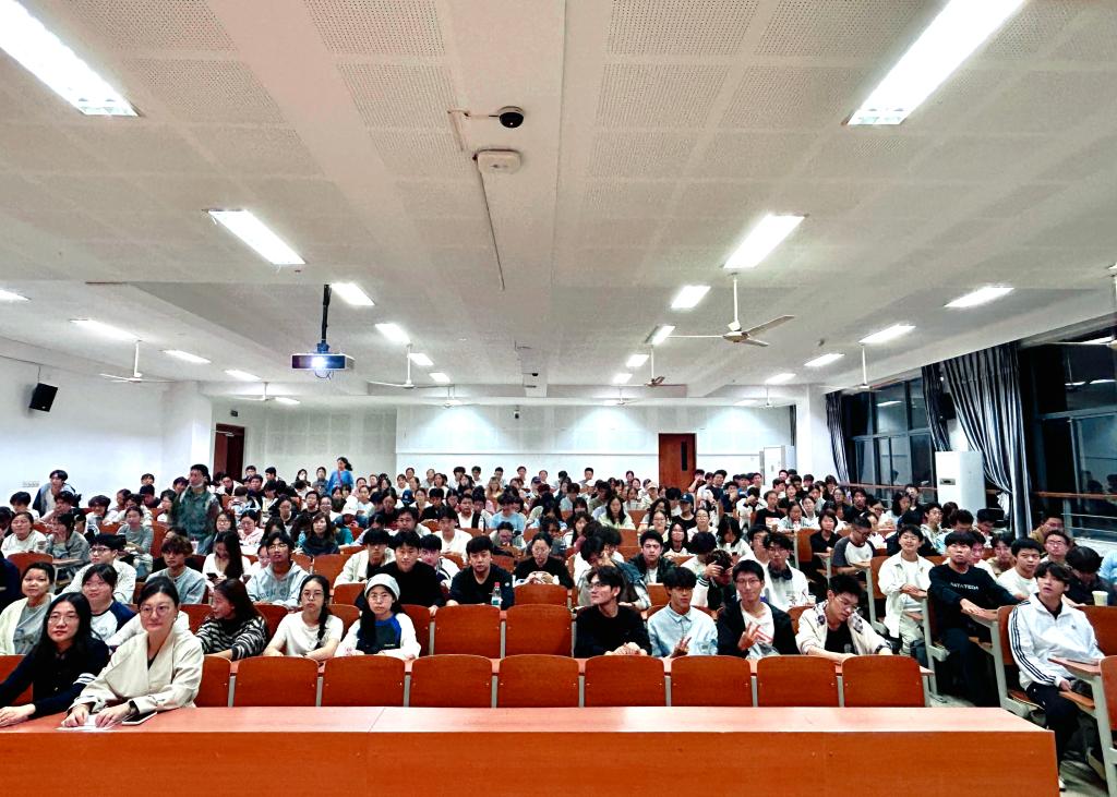 5-活动合照.jpg
