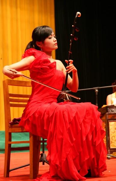 纪念辛亥百年中外经典作品音乐会走进我校
