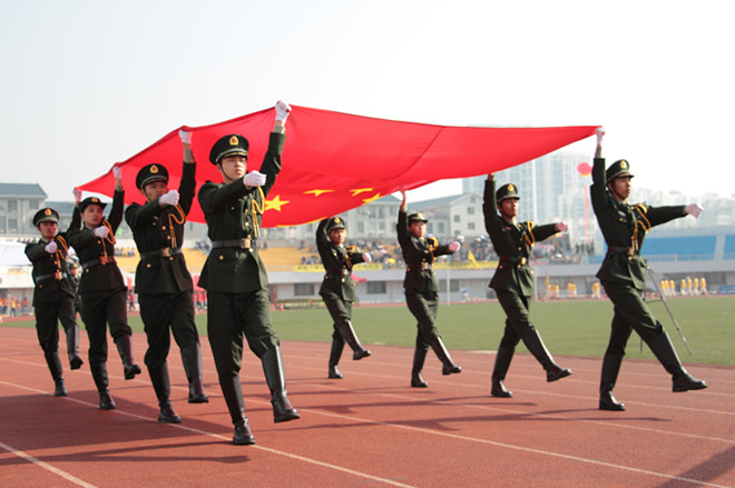 国旗方队开启入场式序幕