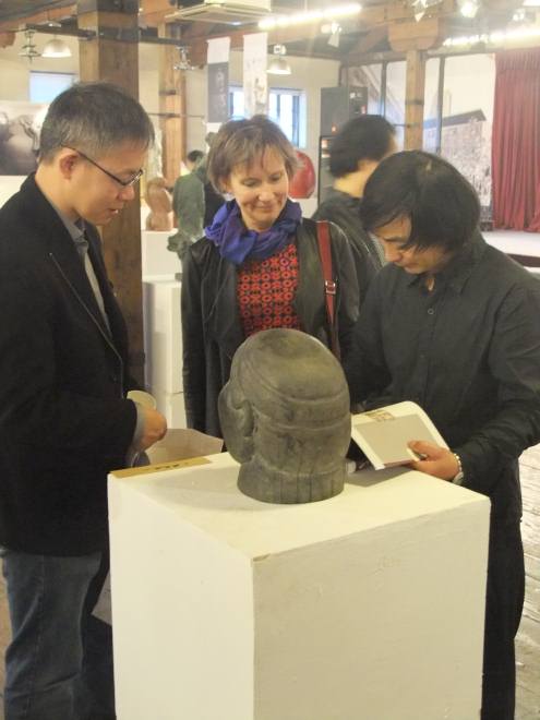 个展现场