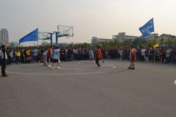 2013年江南大学学生篮球赛举行