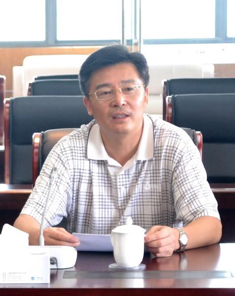 符惠明副书记主持会议并讲话