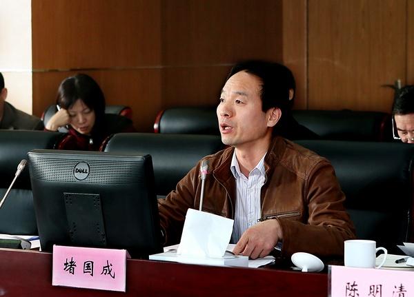 生物工程学院院长堵国成发言