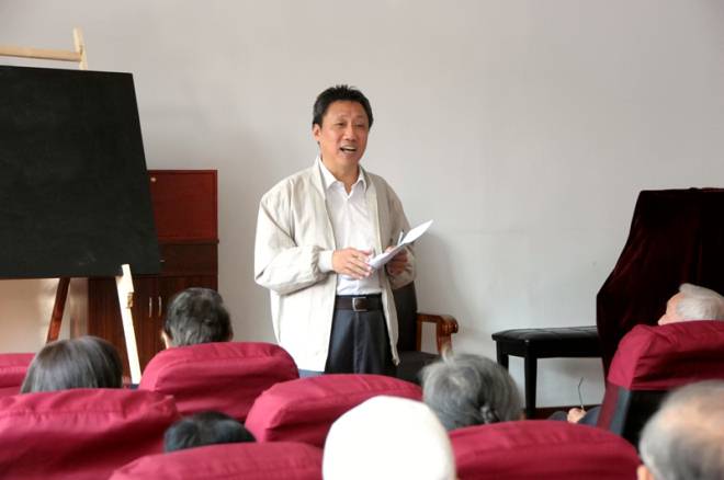 周小浦副书记介绍情况
