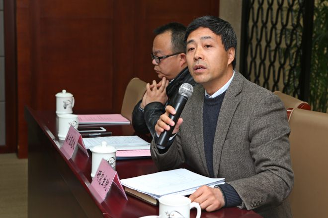 理事单位负责人研究生院院长魏取福发言
