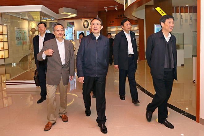 参观医学院