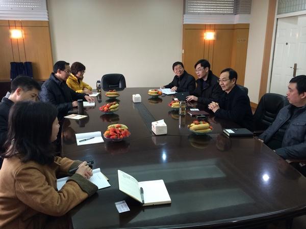 与江苏师范大学外国语学院李长忠书记交流师资队伍建设
