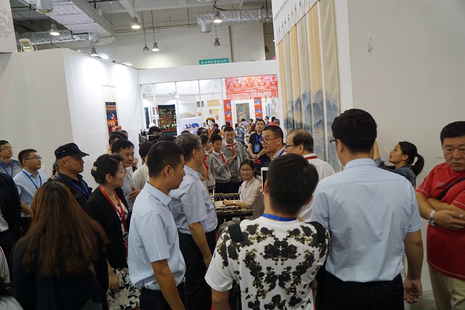 我校研培计划展区现场
