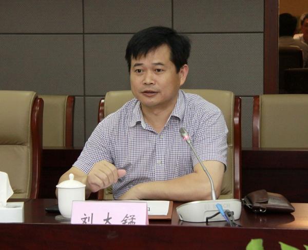 石河子大学副校长刘大锰讲话